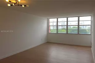 1351 NE Miami Gardens Dr, Miami, FL 33179 - Photo 1