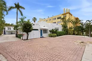 340 NE 125th St, North Miami, FL 33161 - Photo 2