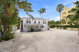 340 NE 125th St, North Miami, FL 33161 - Photo 22