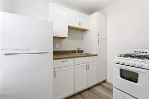 340 NE 125th St, North Miami, FL 33161 - Photo 28