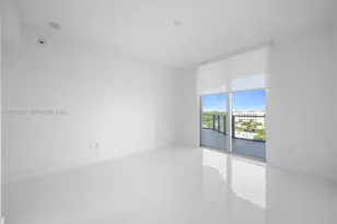 17301 Biscayne Blvd, North Miami Beach, FL 33160 - Photo 20