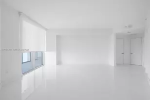 17301 Biscayne Blvd, North Miami Beach, FL 33160 - Photo 18