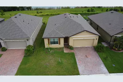 2073 Farmhouse Rd, Palm Bay, FL 32909 - Photo 2
