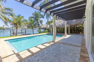 425 N Shore Dr, Miami Beach, FL 33141 - Photo 28