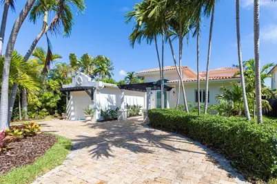 425 N Shore Dr, Miami Beach, FL 33141 - Photo 36
