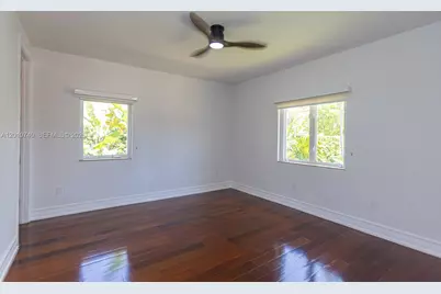 425 N Shore Dr, Miami Beach, FL 33141 - Photo 16