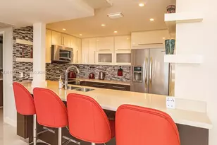100 Bayview Dr, Sunny Isles Beach, FL 33160 - Photo 8