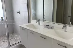8167 NW 41st St, Doral, FL 33166 - Photo 24