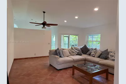 1407 Seagrape Cir, Weston, FL 33326 - Photo 1