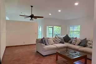 1407 Seagrape Cir, Weston, FL 33326 - Photo 1
