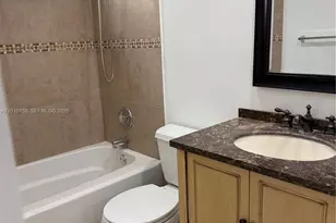 1407 Seagrape Cir, Weston, FL 33326 - Photo 6