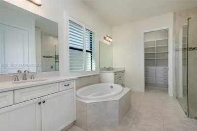11170 NW 82nd Pl, Parkland, FL 33076 - Photo 16