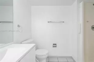 9431 Fontainebleau Blvd, Miami, FL 33172 - Photo 12