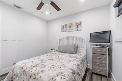 630 NE 23rd Ct, Pompano Beach, FL 33064 - Photo 18