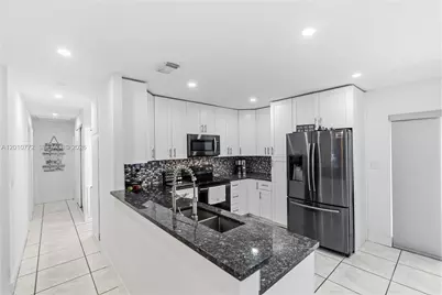 630 NE 23rd Ct, Pompano Beach, FL 33064 - Photo 8