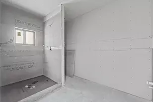 640 SW 10th Ave, Homestead, FL 33030 - Photo 14