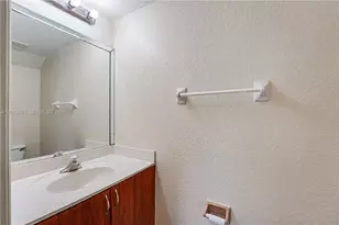 631 SW 10th St, Florida City, FL 33034 - Photo 6