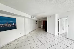 999 Brickell Bay Dr, Miami, FL 33131 - Photo 2