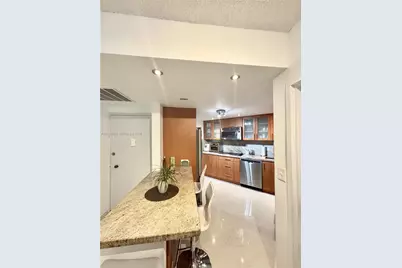 999 Brickell Bay Dr #1905, Miami, FL 33131 - Photo 1