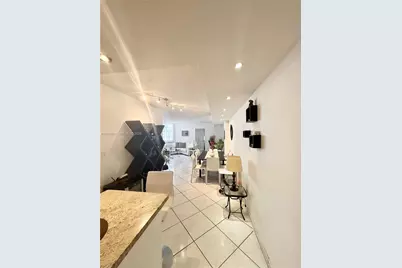 999 Brickell Bay Dr #1905, Miami, FL 33131 - Photo 6