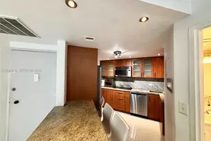 999 Brickell Bay Dr, Miami, FL 33131 - Photo 8