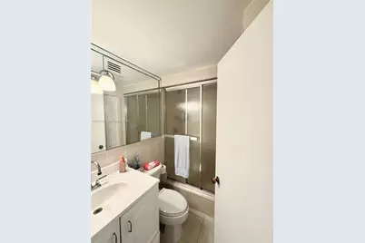 999 Brickell Bay Dr #1905, Miami, FL 33131 - Photo 12