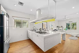 920 Euclid Ave, Miami Beach, FL 33139 - Photo 4