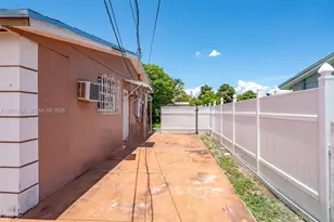 18010 NW 48th Ct, Miami Gardens, FL 33055 - Photo 4
