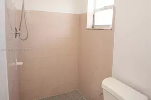 18010 NW 48th Ct, Miami Gardens, FL 33055 - Photo 10