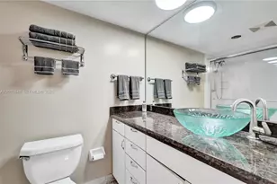 575 Oaks Ln, Pompano Beach, FL 33069 - Photo 34