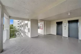 575 Oaks Ln, Pompano Beach, FL 33069 - Photo 38