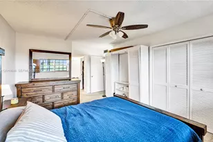 575 Oaks Ln, Pompano Beach, FL 33069 - Photo 32