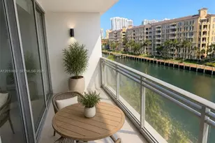 2950 NE 188th St, Aventura, FL 33180 - Photo 20