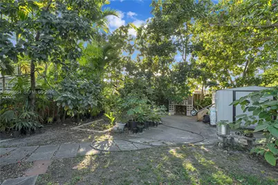 11021 SW 4th St, Sweetwater, FL 33174 - Photo 44