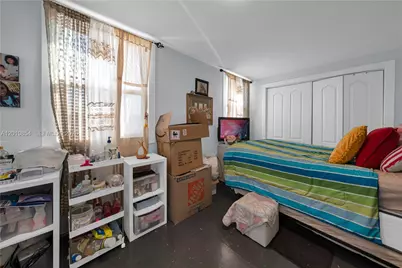 11021 SW 4th St, Sweetwater, FL 33174 - Photo 22