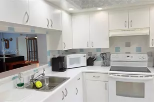12651 SW 16th Ct, Pembroke Pines, FL 33027 - Photo 4