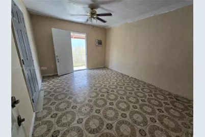 1051 E 18th St, Hialeah, FL 33013 - Photo 20