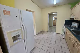 1051 E 18th St, Hialeah, FL 33013 - Photo 12