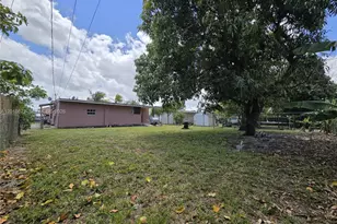 1051 E 18th St, Hialeah, FL 33013 - Photo 32