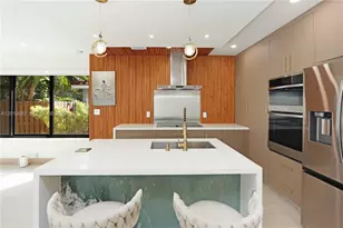 1620 McKinley St, Hollywood, FL 33020 - Photo 8