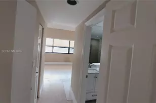 255 S Poinciana Dr, Sunny Isles Beach, FL 33160 - Photo 16