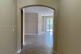 8514 NW 111th Ct, Doral, FL 33178 - Photo 2