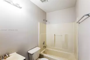 11460 SW 199th St, Miami, FL 33157 - Photo 16