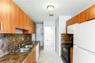 11460 SW 199th St, Miami, FL 33157 - Photo 8