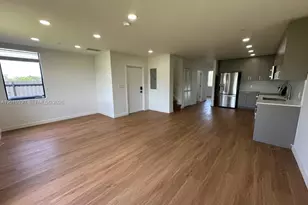 19440 SW 125th Ave, South Miami, FL 33177 - Photo 4
