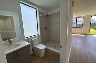 19442 SW 125th Ave, Miami, FL 33177 - Photo 4