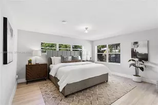 925 NW 84th St, Miami, FL 33150 - Photo 10