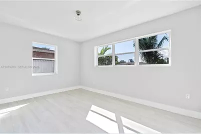 925 NW 84th St, Miami, FL 33150 - Photo 14