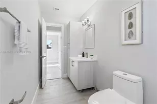 925 NW 84th St, Miami, FL 33150 - Photo 16