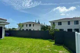 19444 SW 125th Ave, South Miami, FL 33177 - Photo 16